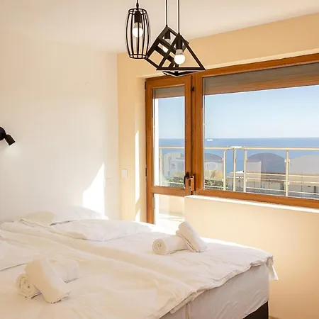 Spacious 3bd Flat With Large Terrace & Sea View By Flat Mаnager *